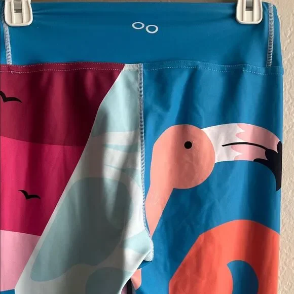 Loony Legs Shop Flamingo Running Leggings in Size M - Picture 7 of 16